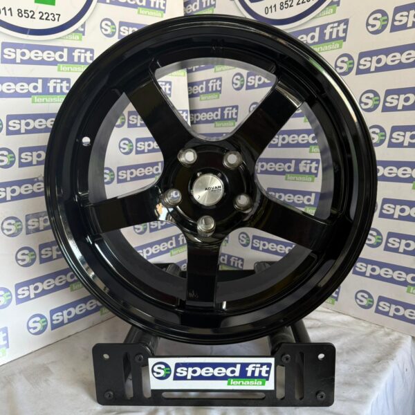 17" ADVAN (SF320) - 5x114 7.5J ET35